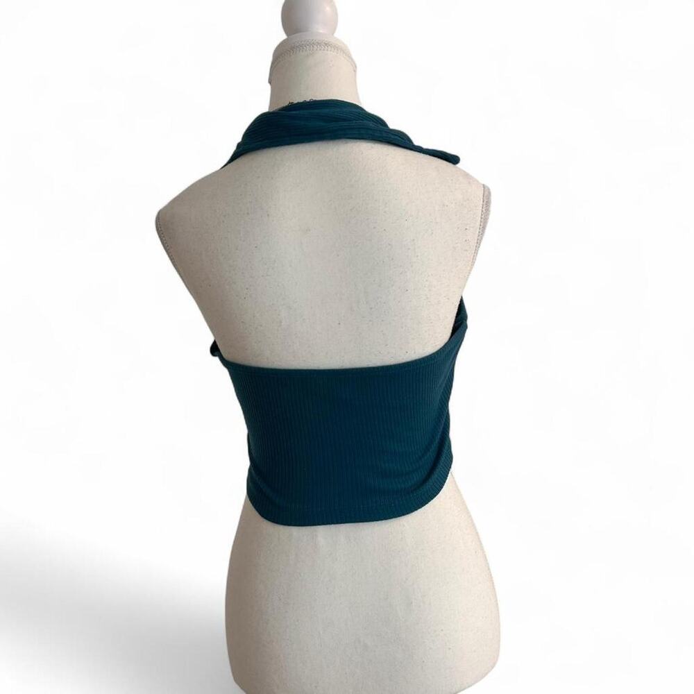 Street Style Store Size S Blue Collard Casual Button detail Open Back Cropp Top - Picture 2 of 5